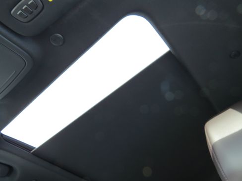Used 2025 Ford Explorer Platinum RWD image 25