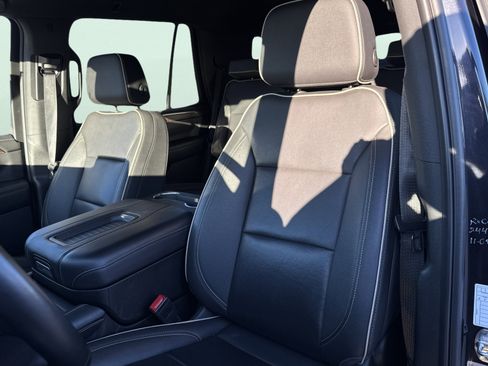 Used 2024 Chevrolet Tahoe Premier image 17