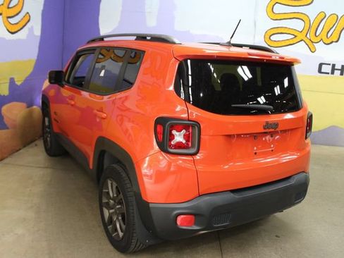 Used 2016 Jeep Renegade 75th Anniversary FWD image 6