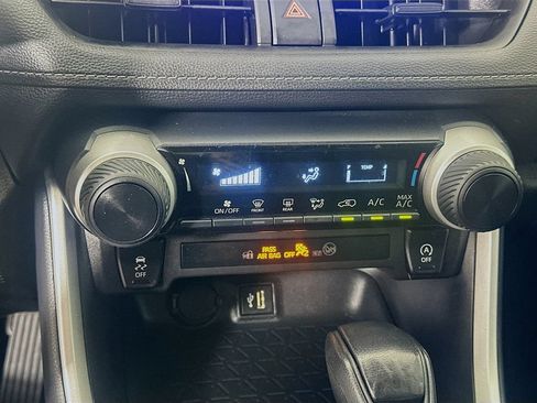 Certified 2025 Toyota RAV4 LE FWD image 13