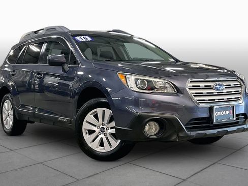 Used 2016 Subaru Outback 2.5i Premium AWD/4WD image 3