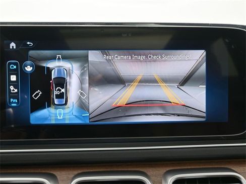 New 2026 Mercedes-Benz GLE 580 4MATIC image 3