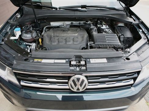 Used 2018 Volkswagen Tiguan SE AWD/4WD image 7
