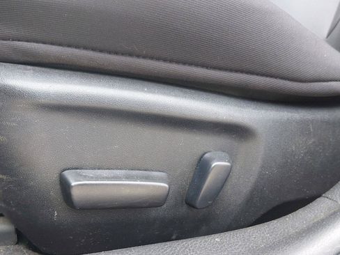 Used 2015 Toyota Corolla S Premium FWD image 22