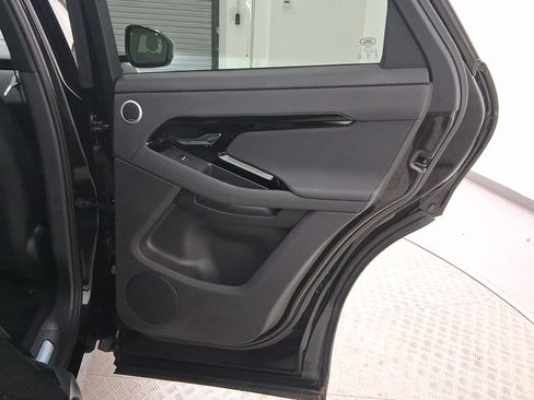 Certified 2025 Land Rover Range Rover Evoque Dynamic SE AWD/4WD image 32