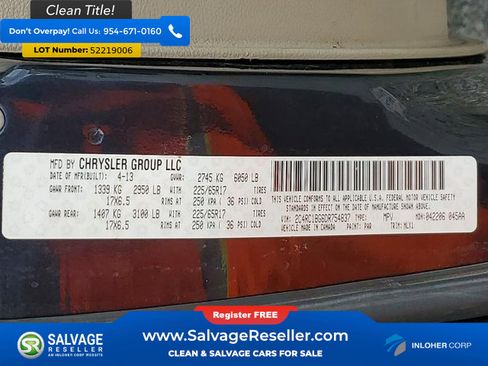 Used 2013 Chrysler Town & Country Touring FWD image 17