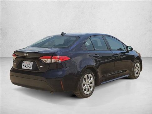 Used 2024 Toyota Corolla LE FWD image 5