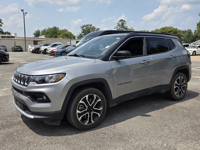 Used 2024 Jeep Compass Limited AWD/4WD image 4
