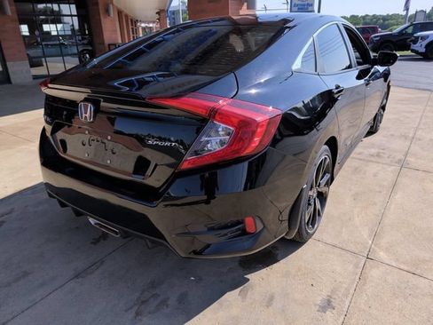 Used 2019 Honda Civic Sport image 7
