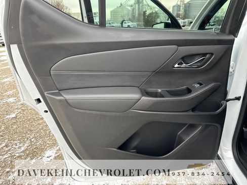 Used 2023 Chevrolet Traverse Premier w/ Redline Edition image 19