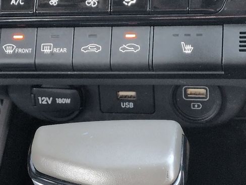 Used 2023 Hyundai Elantra SEL w/ Convenience Package image 32