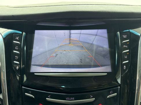 Used 2015 Cadillac Escalade Premium image 26