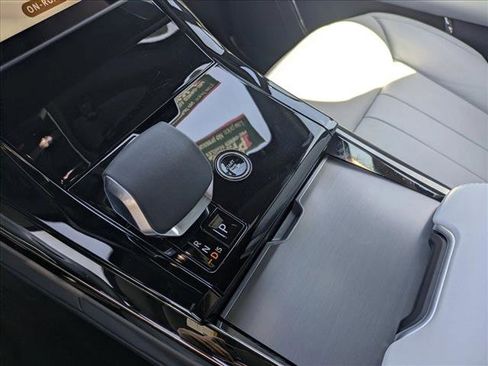 Certified 2025 Land Rover Range Rover Sport image 12