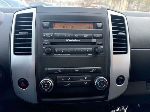 Used 2012 Nissan Xterra PRO-4X w/ Pro-4x Leather Pkg image 25