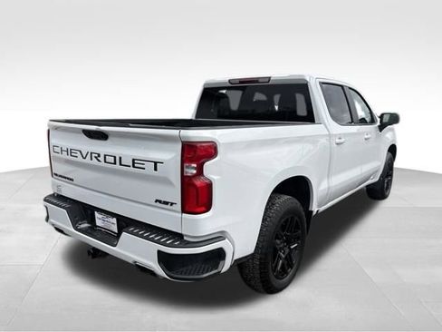 Used 2023 Chevrolet Silverado 1500 RST image 2