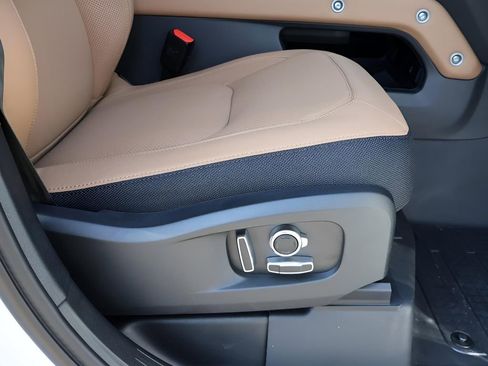 New 2025 Land Rover Defender 130 V8 image 10