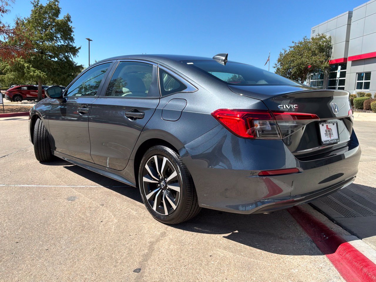 Used 2024 Honda Civic EX image 6