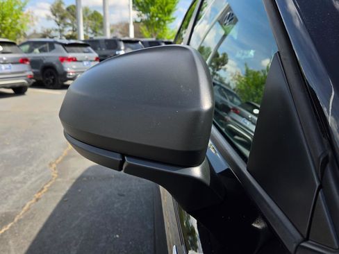 Used 2024 Volkswagen Taos S image 12