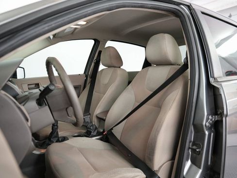 Used 2009 Ford Focus S FWD image 34