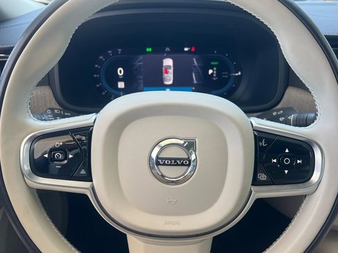 Used 2024 Volvo S90 T8 Ultimate image 24