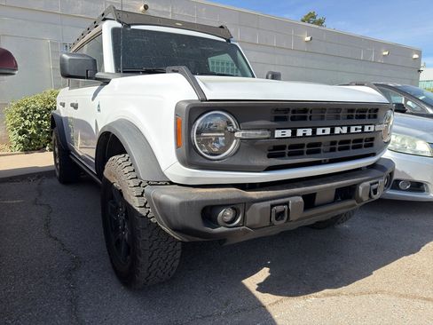 Used 2024 Ford Bronco Black Diamond image 3