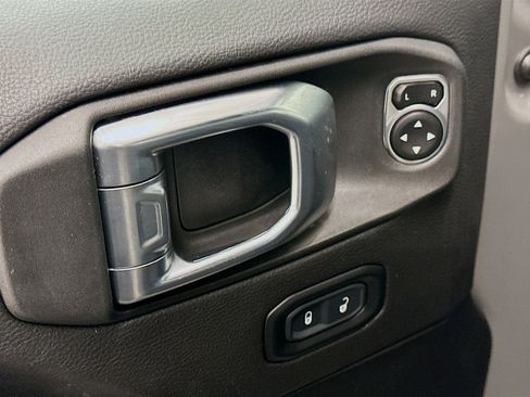 Used 2023 Jeep Wrangler Sahara image 15