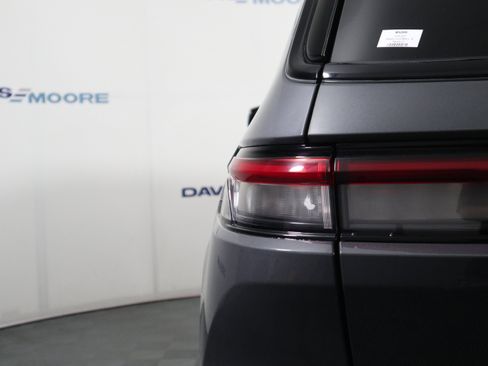 Used 2024 Jeep Grand Cherokee L Laredo image 10