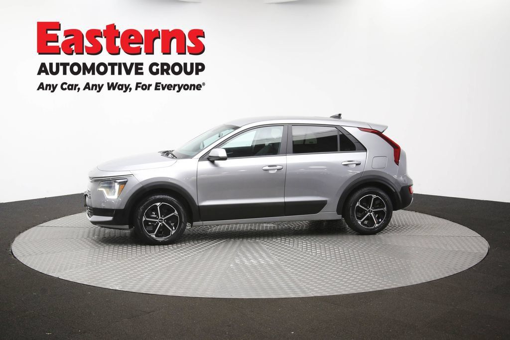 Used 2025 Kia Niro LX FWD image 57
