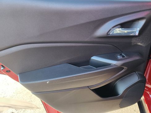 New 2026 Chevrolet Trax LT image 16