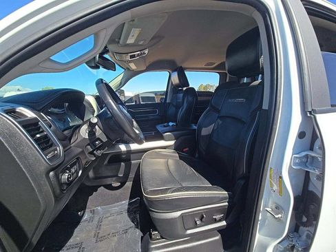 Used 2024 RAM 2500 Laramie AWD/4WD image 5