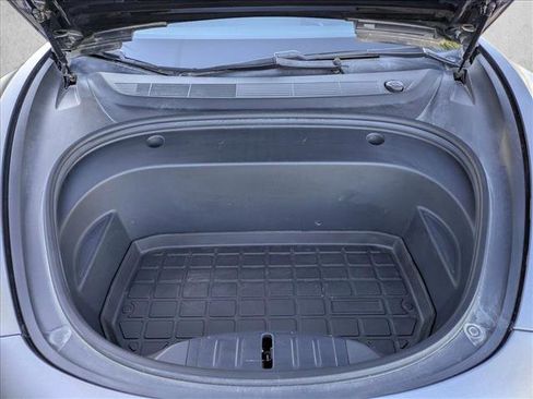 Used 2021 Tesla Model 3 Performance image 23