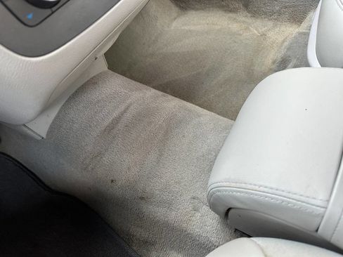 Used 2007 Buick Lucerne CXL image 37