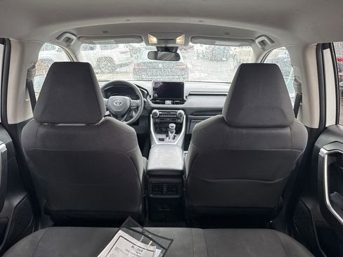Used 2024 Toyota RAV4 LE image 10
