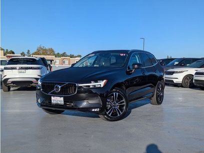 Used 2021 Volvo XC60 T5 Momentum w/ Advanced Package