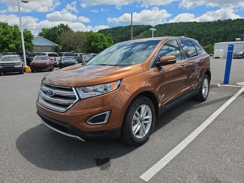 Used 2017 Ford Edge SEL w/ Equipment Group 201A AWD/4WD image 8
