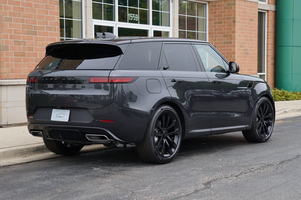 New 2026 Land Rover Range Rover Sport SE AWD/4WD image 6