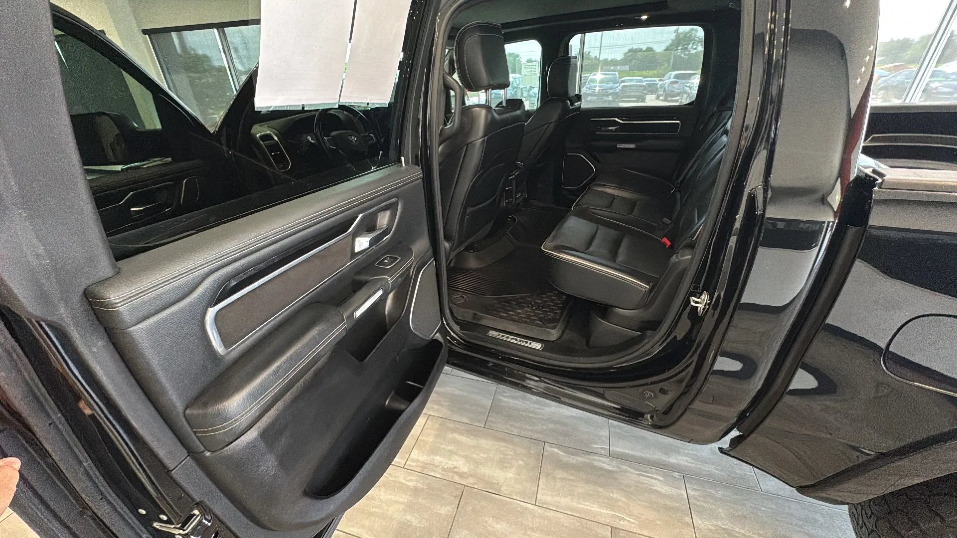 Used 2021 RAM 1500 Laramie AWD/4WD image 27