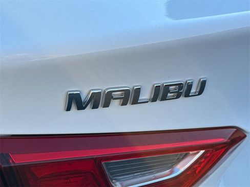 Used 2023 Chevrolet Malibu LT image 10