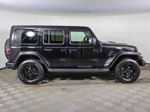 Used 2021 Jeep Wrangler Unlimited Sahara image 11