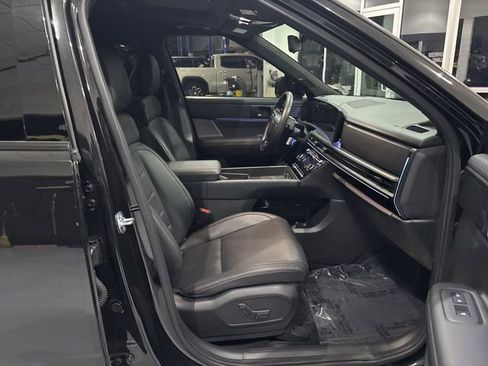 Used 2025 Hyundai Santa Fe Calligraphy image 37