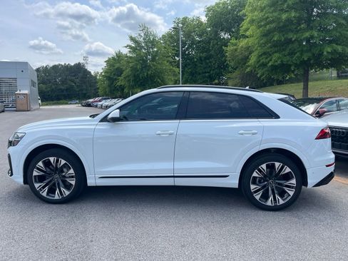 Used 2025 Audi Q8 Premium Plus w/ Premium Plus Package AWD/4WD image 9