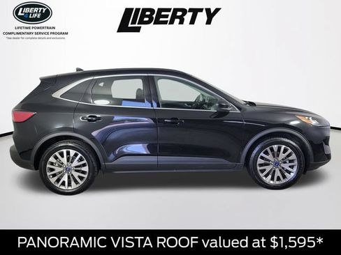 Certified 2022 Ford Escape Titanium w/ Class II Trailer Tow Package AWD/4WD image 2