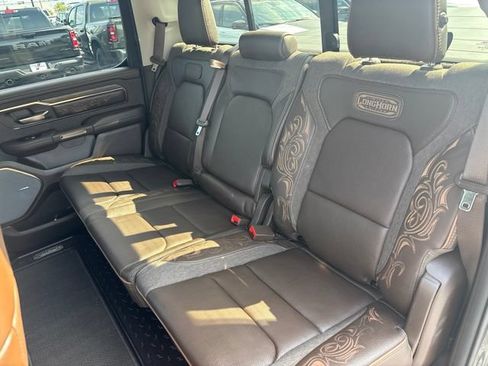 Used 2025 RAM 1500 Limited AWD/4WD image 18