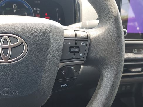 Used 2026 Toyota Camry LE w/ Convenience Package FWD image 25