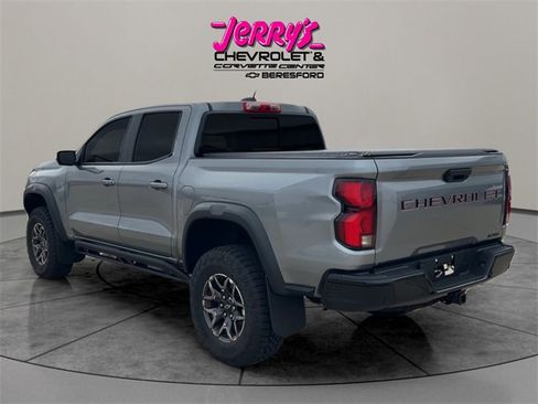 Used 2025 Chevrolet Colorado ZR2 w/ Technology Package image 3