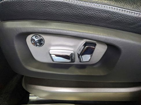 Used 2014 Rolls-Royce Ghost RWD image 39