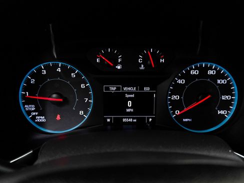 Used 2020 Chevrolet Equinox LS w/ LS Convenience Package FWD image 28