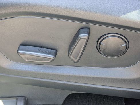 Used 2021 Ford Explorer XLT RWD image 21