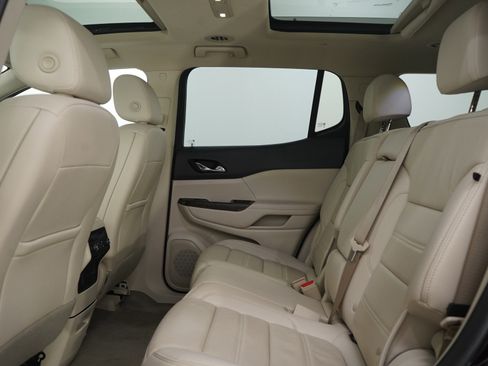 Used 2021 GMC Acadia Denali w/ GMC Pro Grade Package image 18