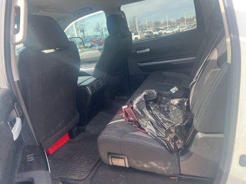 Used 2016 Toyota Tundra SR5 image 17